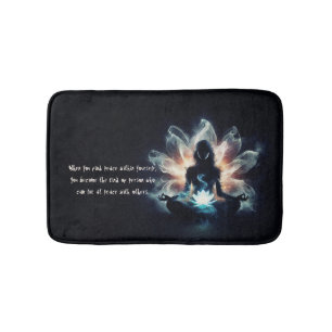 Tapis De Bain Professeur de yoga en posture de méditation Brouil