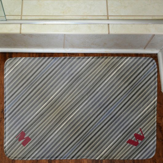 Tapis De Bain Rayures monochromatiques Gris Fumé Monogrammes