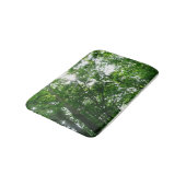 Tapis De Bain Regardant les arbres d'été (Angle)