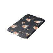 Tapis De Bain Robins, baies de rowan, motif d'aquarelle d'hiver. (Angle)
