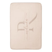 Tapis De Bain Rose Pâle Élégant Monogramme Chic Nom (devant Vertical)