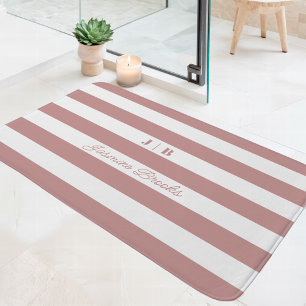 Tapis De Bain Rose Poussiéreuse et Larges Rayures Blanches Monog