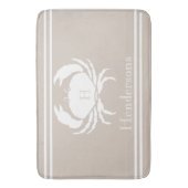 Tapis De Bain Sable Nautique Taupe Crabe Blanc Monogramme Nom S (devant Vertical)