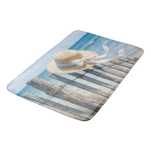 Tapis De Bain Summer Straw Hat On Beach Fence (Angle)