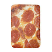 Tapis De Bain Tranche de pizza pepperoni classique de SlipperyJo (Devant (Vertical))