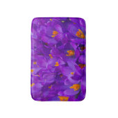 Tapis De Bain Un champ de crocus violets (Devant (Vertical))