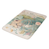 Tapis De Bain Un léopard derrière la coutume du buisson (Angle)