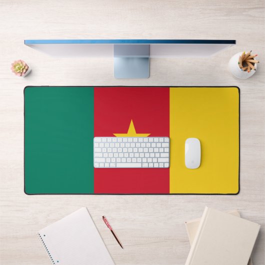 Tapis de bureau avec drapeau du Cameroun (Bureau 1)