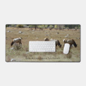 Tapis de bureau représentant des élans dans le par (Clavier et souris)