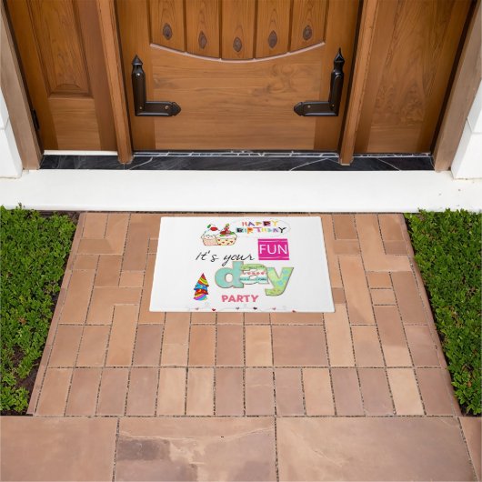 Tapis de porte gâteau FUN Joyeux Anniversaire (De plein air)