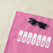 Tapis de serviette rose et orange de plage personn (En situation)