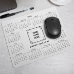 TAPIS DE SOURIS 2025 CALENDAR ENTREPRISE LOGO BLANC<br><div class="desc">Concevez votre propre pavé de souris 2025 calendrier personnalisé avec le logo de votre entreprise. Il s'agit d'un cadeau promotionnel parfait pour les clients, les vendeurs, les employés et d'autres personnes appréciées. Le calendrier est élégamment affiché avec une police serif sophistiquée, assurant clarté et professionnalisme, tandis que la mise en...</div>