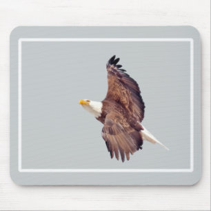 Tapis De Souris Aigle royal aux yeux vers le ciel