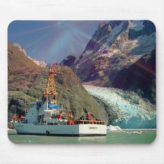 Tapis De Souris Alaskan Mountain View avec bateau (Devant)