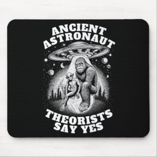 Tapis De Souris Alien De Bigfoot Et Théoriste De L'Astronaute Anci