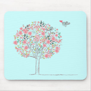 Tapis De Souris Arbre et oiseaux de floraison dans l'amour