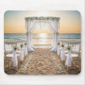 Tapis De Souris Arc de mariage sur la plage avec ciel de coucher d (Devant)