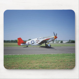 Tapis De Souris avion P-51 C Tuskegee Red Tail au CAF Air