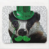 Tapis De Souris Badger avec chapeau vert et moustache (Devant)