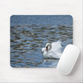 Tapis De Souris Balayage de cygne dans l'eau (Avec souris)