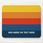 Tapis De Souris Bandes de coucher de soleil rétroactives avec nom<br><div class="desc">Rugby Stripes - Un motif preppy avec des rayures audacieuses et un nom. Si votre art doit encore être ajusté,  cliquez sur le bouton Personnaliser. Cela vous mènera à un espace design où vous pouvez déplacer les choses et même changer de couleurs !</div>