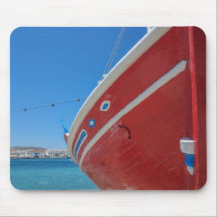 Tapis De Souris Bateau de pêche dans le port de Mykonos dans