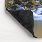 Tapis De Souris Beau ruisseau dans la forêt (Coin)