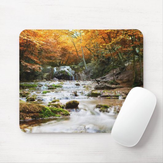 Tapis De Souris Belle cascade en forêt, automne (Avec souris)