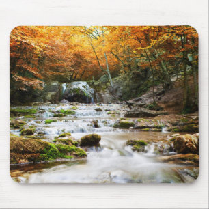 Tapis De Souris Belle cascade en forêt, automne