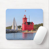 Tapis De Souris Big Red Lighthouse With Sailboat (Avec souris)