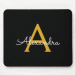 Tapis De Souris Black Gold Girl Script Monogramme Nom Moderne<br><div class="desc">Monogramme or et noir Ajoutez votre propre nom Mousepad (Mouse Pad). Cela rend le cadeau parfait pour 16 ans,  mariage,  douche nuptiale,  anniversaire,  baby shower ou bachelorette pour quelqu'un qui aime le luxe glam et les styles chic.</div>