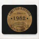 Tapis De Souris Born in 1982 vintage birthday<br><div class="desc">You can add some originality to your wardrobe with this original limited edition 1982 vintage rustic old retro-looking color birthday design with awesome typography font lettering, is a great gift idea for men, women, husband, wife girlfriend, and a boyfriend who will love this one-of-a-kind artwork. The best amazing and funny...</div>