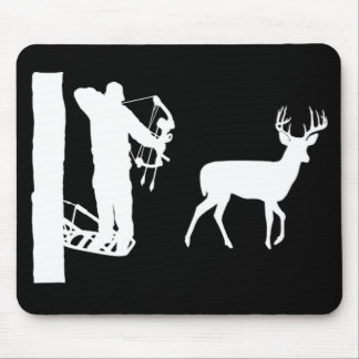 Tapis De Souris Bowhunter dans des cerfs communs de tir de
