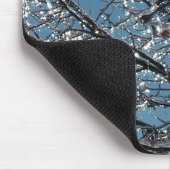 Tapis De Souris Branches d'arbre couvertes en glace (Coin)