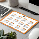 Tapis De Souris Calendrier annuel complet 2025 Wavy Orange<br><div class="desc">Orange, noir et blanc - un minimum basique de 12 mois 2025 Calendrier Mousepad avec un arrière - plan blanc propre, une bordure ondulée orange élégante et des accents noirs élégants. Cette conception offre un look moderne parfait pour votre bureau à domicile, un cadeau réfléchi mais simple pour un collègue,...</div>