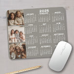 Tapis De Souris Calendrier avec 3 photo Collage - taupe<br><div class="desc">Un collage photo de 3 avec un calendrier. Un objet amusant pour le Nouvel An. Ajoutez 3 photos carrés à cette conception.</div>