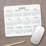 Tapis De Souris Calendrier d'affichage de l'année complète - horiz<br><div class="desc">Gris et blanc - Un calendrier minimal de 12 mois avec un arrière - plan couleur uni. Une recherche standard pour votre bureau à domicile ou casier scolaire. Les polices sont simples à lire et les couleurs peuvent être modifiées. — Si vous ouvrez la zone de personnaliser, cela vous mènera...</div>