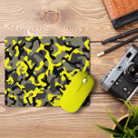 Tapis De Souris Camion de la forêt jaune de l'armée | Camo Forest<br><div class="desc">Camion de la forêt jaune de l'armée | Camo Forest Mousepad - Habillez votre bureau avec notre Forest Camo Mousepad. Notre Camo mousepads fait un excellent cadeau pour les vacances. N'hésitez pas à contacter le propriétaire du magasin pour toute question supplémentaire sur nos produits. PurdyCase©</div>