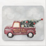 Tapis De Souris Camion Jouet Rouge vintage avec arbre de Noël<br><div class="desc">Une mousepad avec un petit camion de jouets mignon avec joyeux main Noël peinte sur le côté. Le transport d'un sapin de Noël décoré à l'arrière. L'arrière - plan de bokeh en argent ajoute une touche festive.</div>