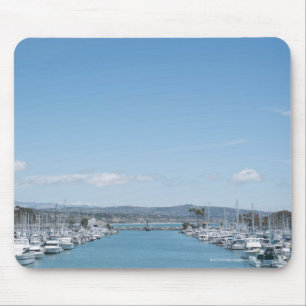 Tapis De Souris canal dans le port un jour ensoleillé avec le cie