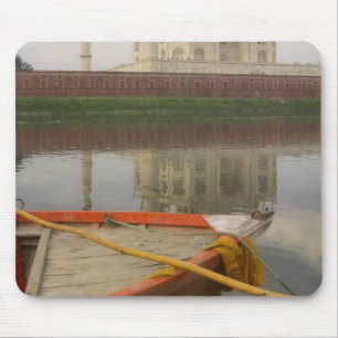 Tapis De Souris Canot dans l'eau avec le Taj Mahal, Agra, Inde
