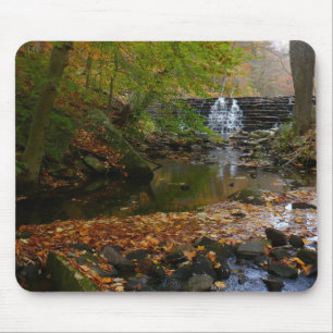 Tapis De Souris Cascade automnale et Creek Pennsylvania Nature