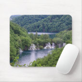 Tapis De Souris Cascade cascade avec forêt verte en Croatie (Avec souris)