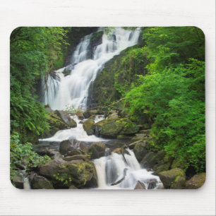Tapis De Souris Cascade de Torc pittoresque, Irlande