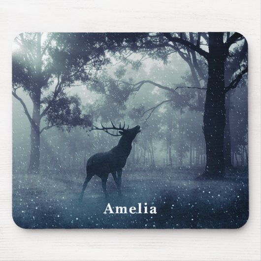 Tapis De Souris Cerf avec Antlers dans une forêt ombragée (Devant)