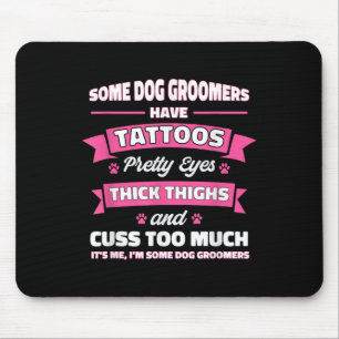 Tapis De Souris Certains Grooms De Chiens Ont Des Tatouages Chiens