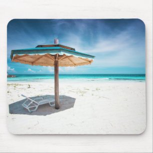 Tapis De Souris Chaise de plage et plage argentée de sables du