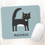 Tapis De Souris Chat noir et blanc Personnalisé<br><div class="desc">Chat tuxedo noir et blanc mignon sur un arrière - plan mi-turquoise,  parfait pour les amateurs d'animaux et de compagnie. Les chats adorent une souris. Modifiez le nom pour personnaliser. Art original de Nic Squirrell.</div>