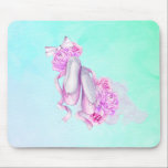 Tapis De Souris Chaussures de ballet en aquarelle rose avec des pi<br><div class="desc">Un joli design aquarelle avec une paire de chaussures de ballet rose entourée de fleurs de pivoines roses,  un joli arc et quelques plaques de peinture aquarelle. Très doux élégant et girly pour l'étudiant de ballet et ventilateur. Placé sur un arrière - plan d'aquarelle vert pastel aqua éthérée doux.</div>
