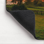 Tapis De Souris Cheval solitaire au coucher du soleil (Coin)